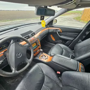 Mercedes-Benz S W220 2001