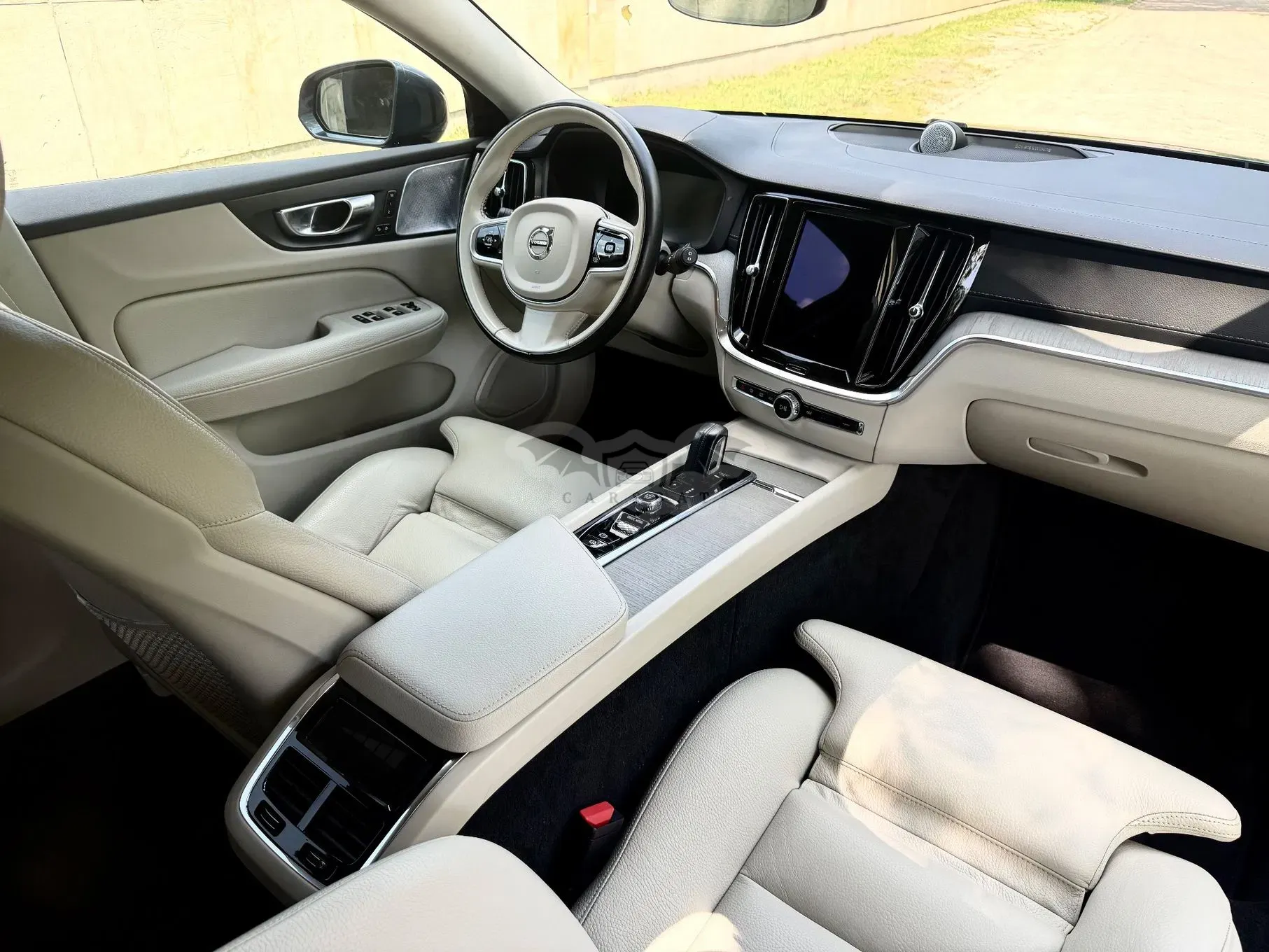 Volvo V60 II B5 B AWD Inscription 2021