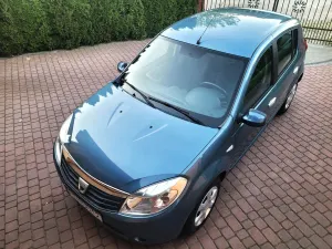 Dacia Sandero I 1.6 MPI Laureate 2011