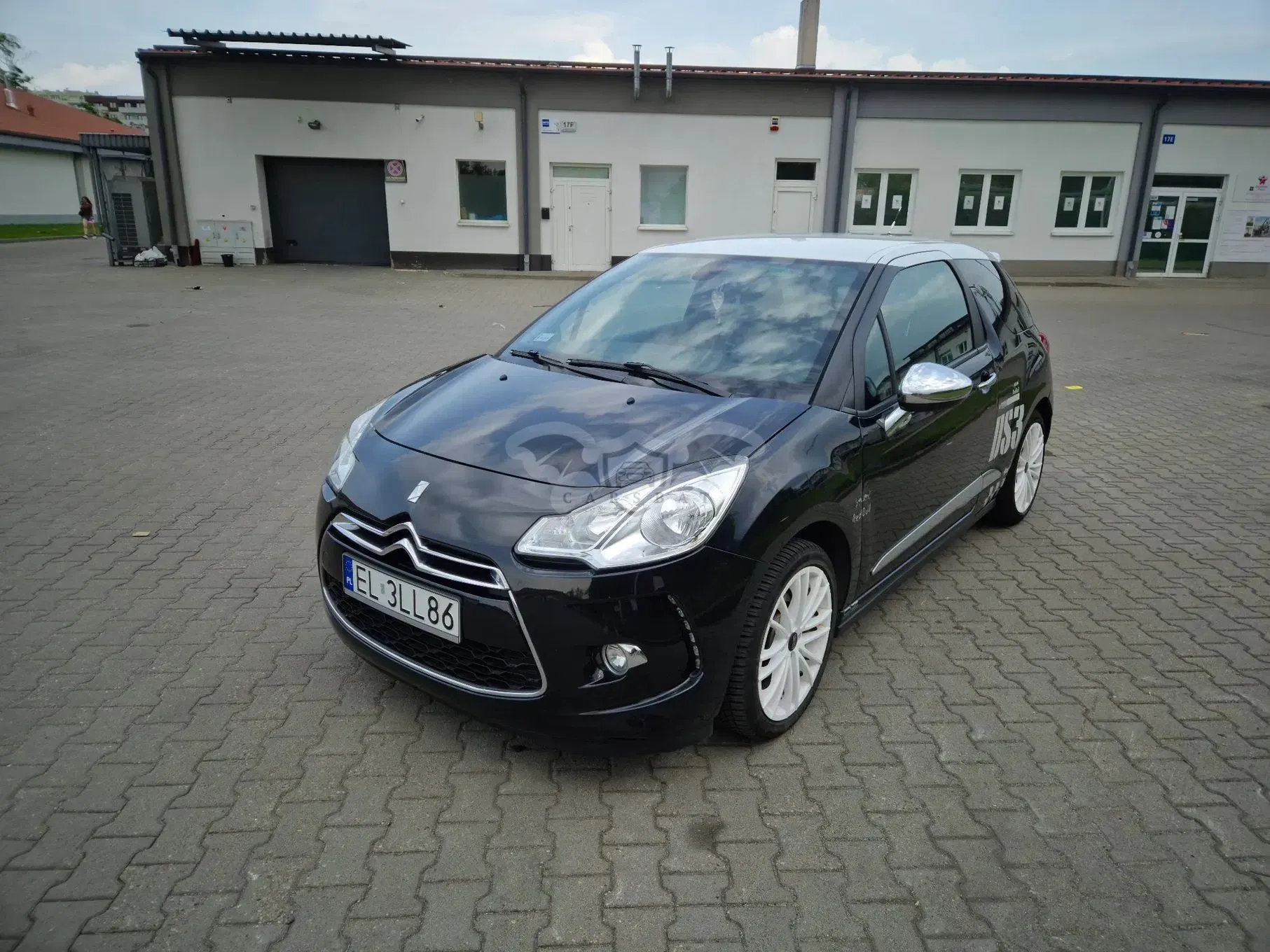 Citroën DS3 1.6 THP SportChic 2011