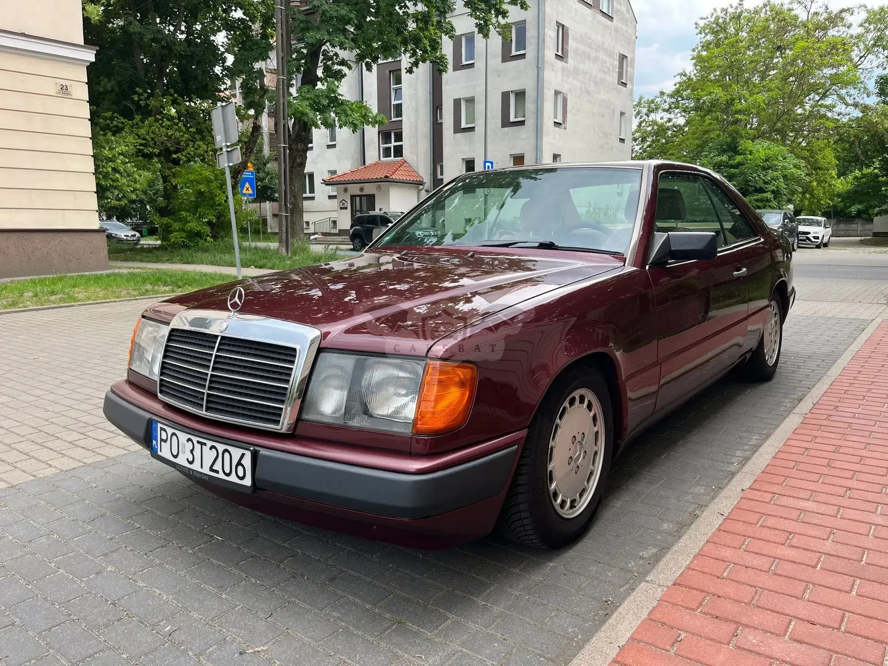 Mercedes-Benz E 1989