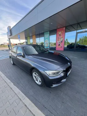 BMW 3 Series F30/F31 318d 2012