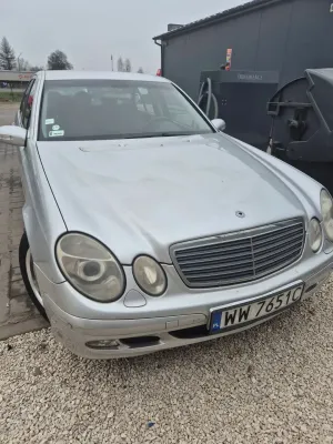 Mercedes-Benz E W211 2002