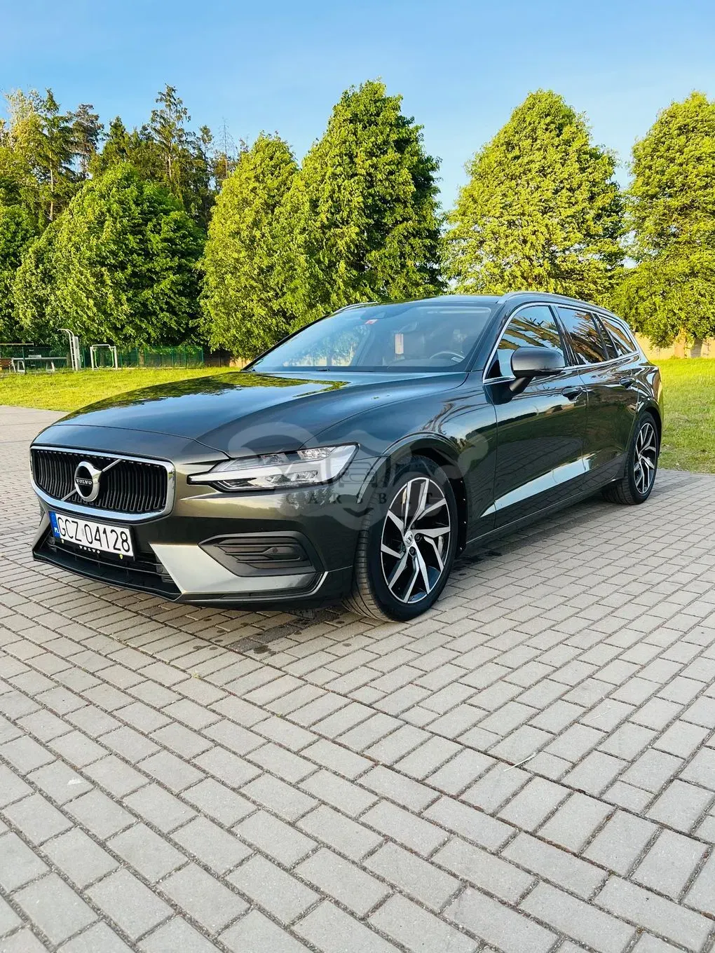 Volvo V60 II D3 Momentum Pro 2020