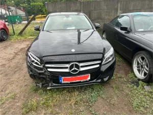 Mercedes-Benz C W205 300 7G-TRONIC AMG Line 2015