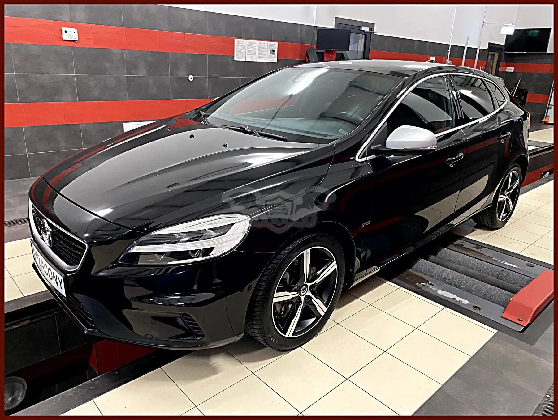 Volvo V40 II D3 Geartronic RDesign 2019