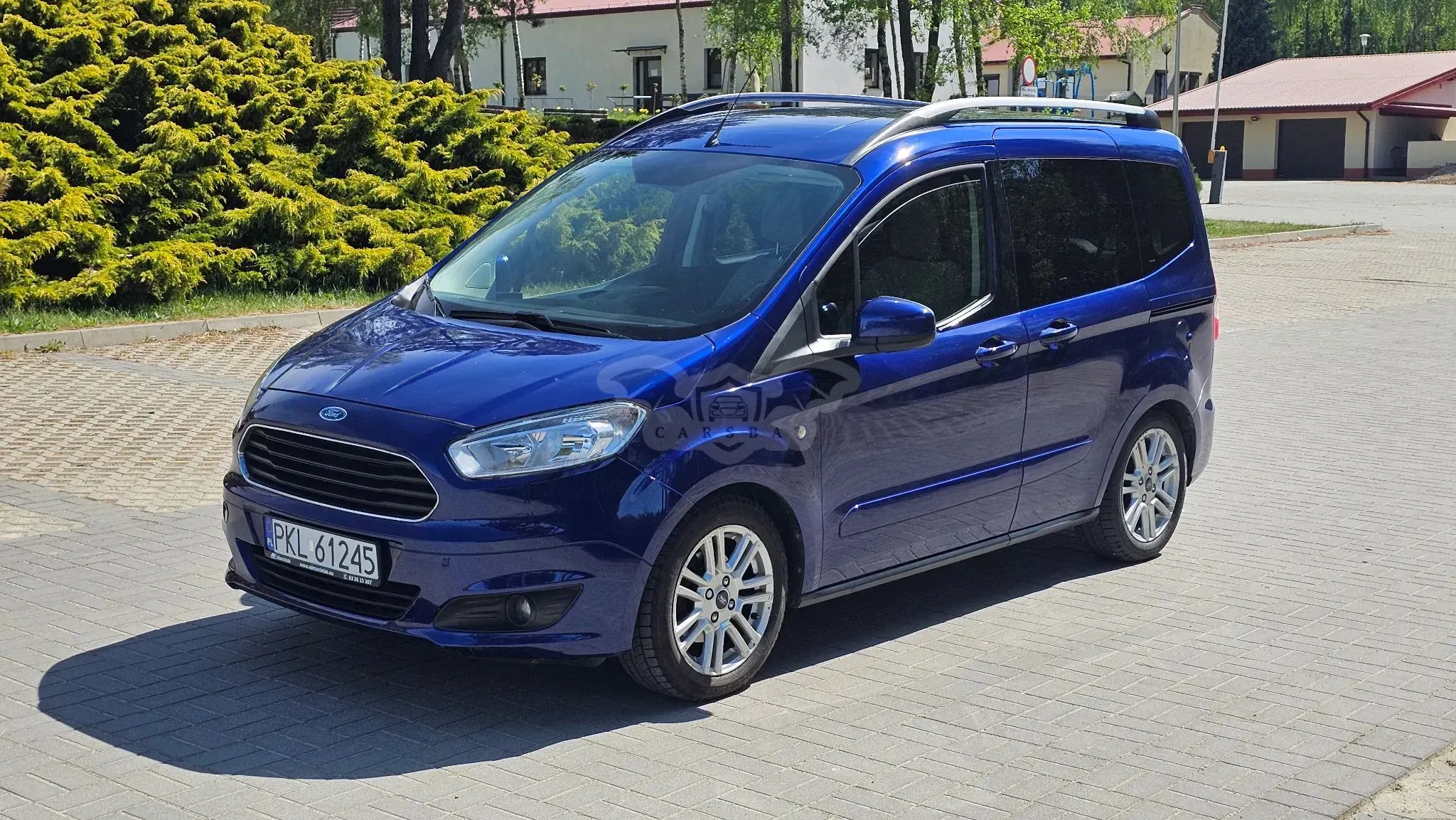 Ford Tourneo Courier ver-1-0-ecoboost-titanium 2014