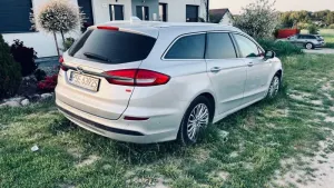 Ford Mondeo Mk5 2.0 Hybrid Vignale 2020