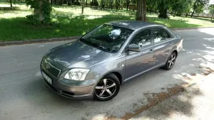 Toyota Avensis II 2004