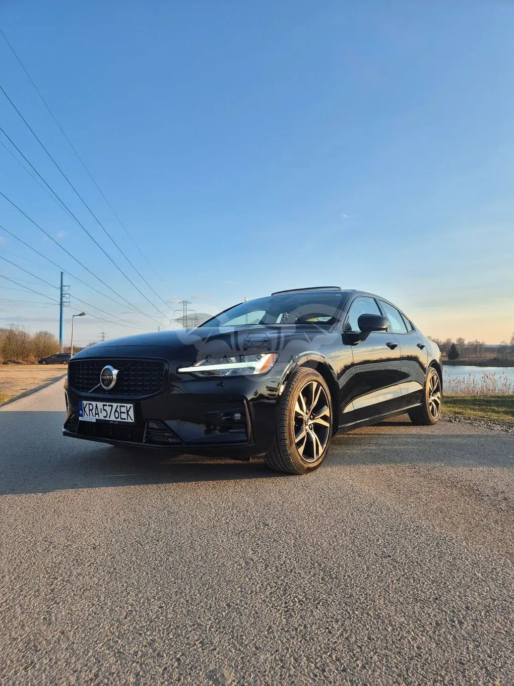 Volvo S60 III B5 B AWD Plus Dark 2023