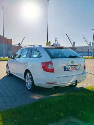Skoda Superb II 2.0 TDI Elegance 2010