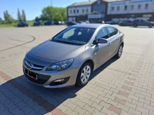 Opel Astra J 1.4 T Executive EU6 2017