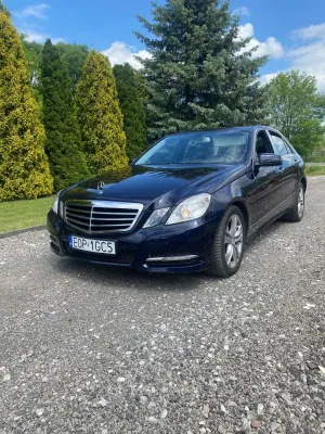 Mercedes-Benz E W212/W207 200 BlueTEC 7G-TRONIC Classic 2012