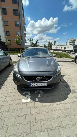 Volvo V40 II D2 R-Design 2013