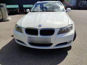 BMW 3 Series E90/E91/E92/E93 320i 2011