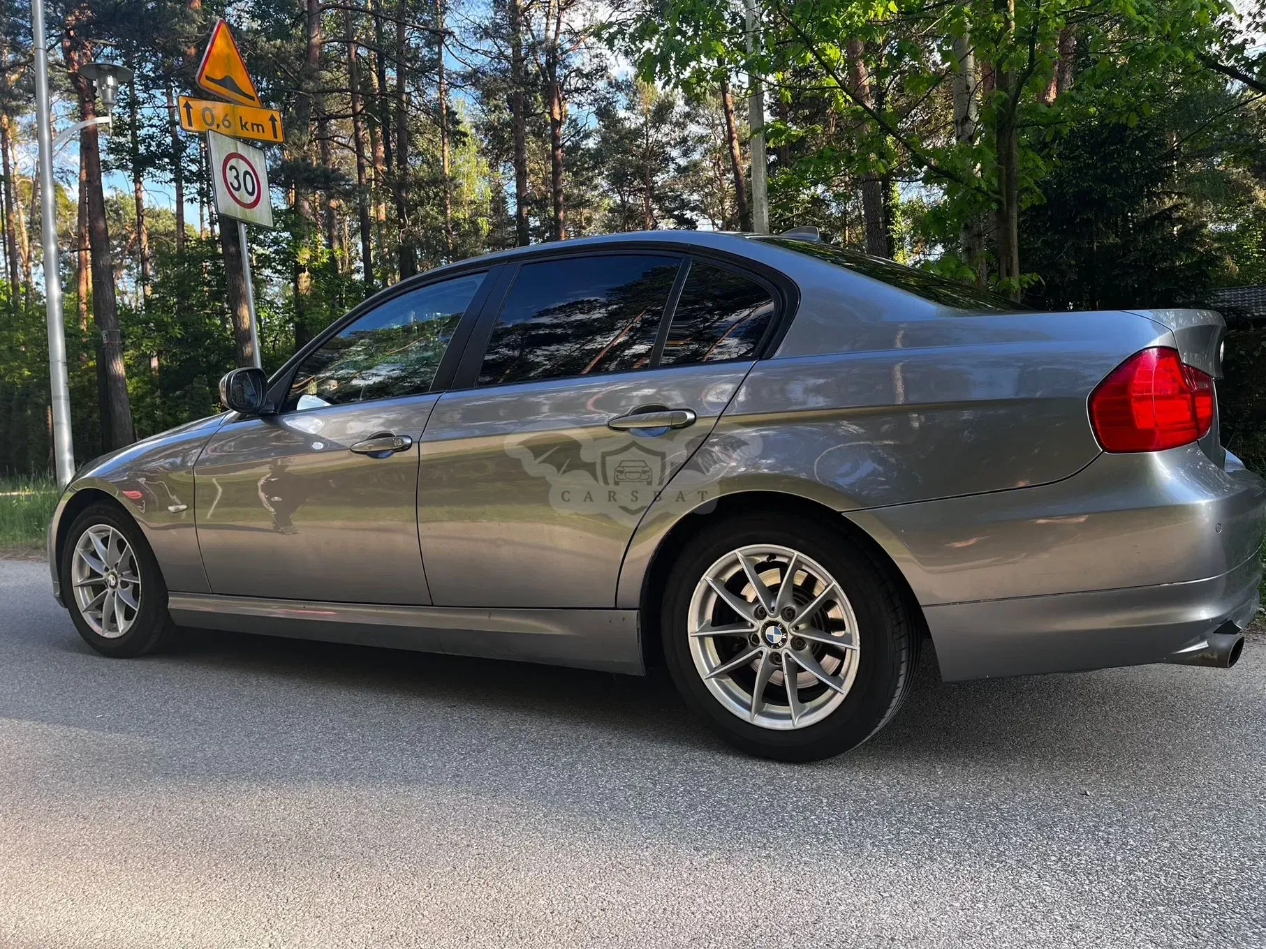 BMW 3 Series E90/E91/E92/E93 320i 2010