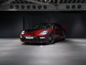Porsche Panamera 4 E-Hybrid Platinum Edition 2022