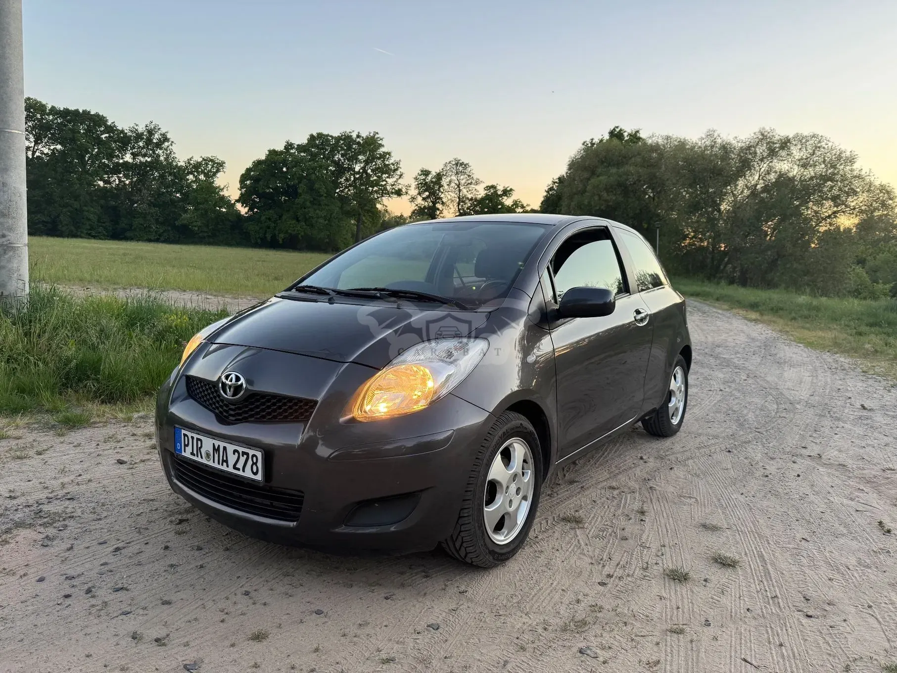 Toyota Yaris II 1.33 VVT-i Cool 2009