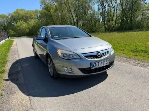 Opel Astra J 1.4 Essentia 2010