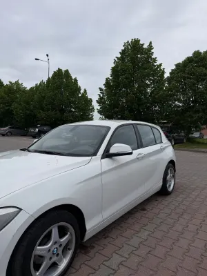 BMW 1 Series F20/F21 116i 2012
