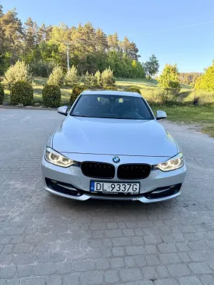 BMW 3 Series F30/F31 320d 2012