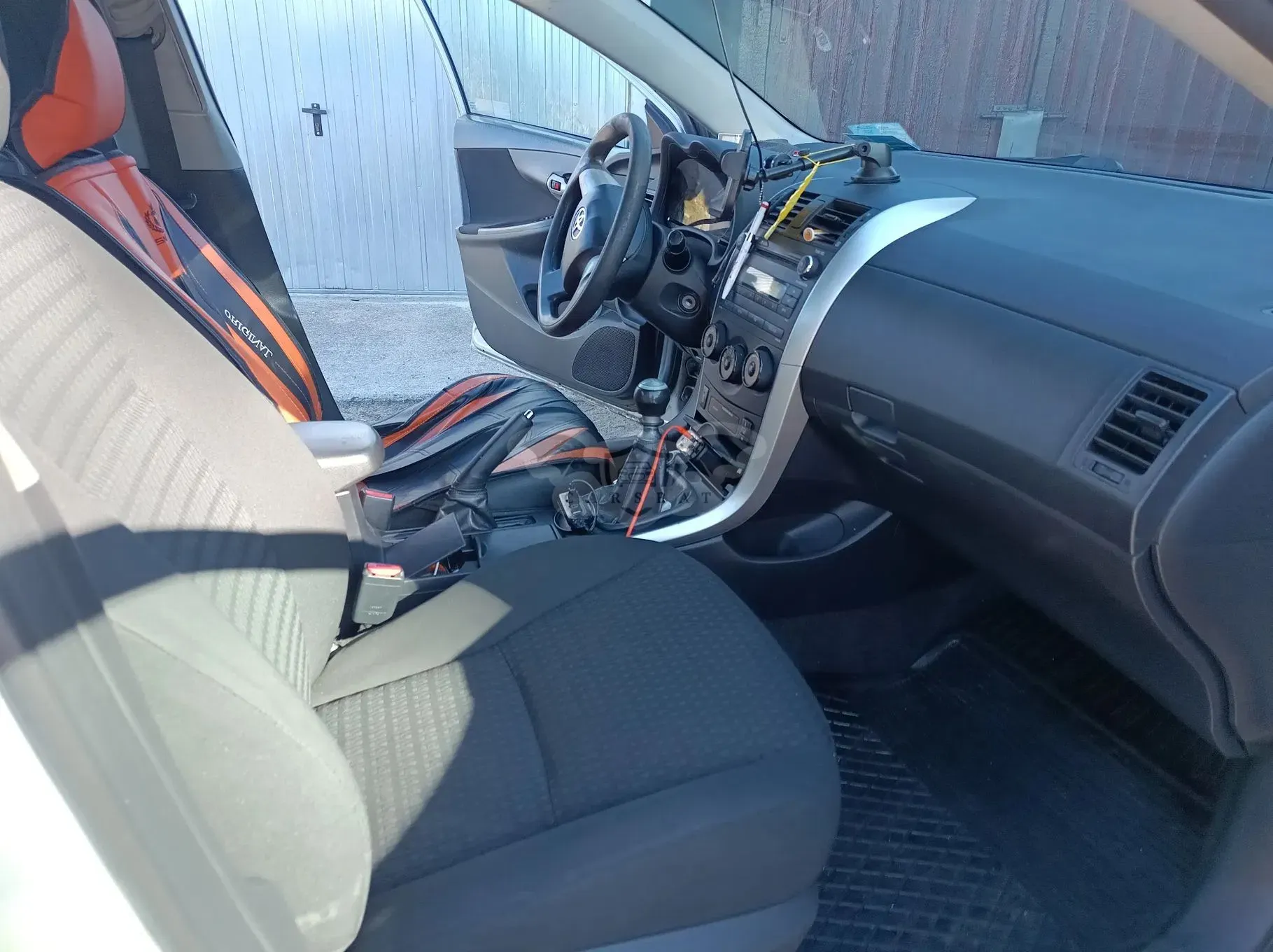 Toyota Corolla Seria E15 1.4 D-4D Life 2012