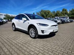 Tesla Model X 2020
