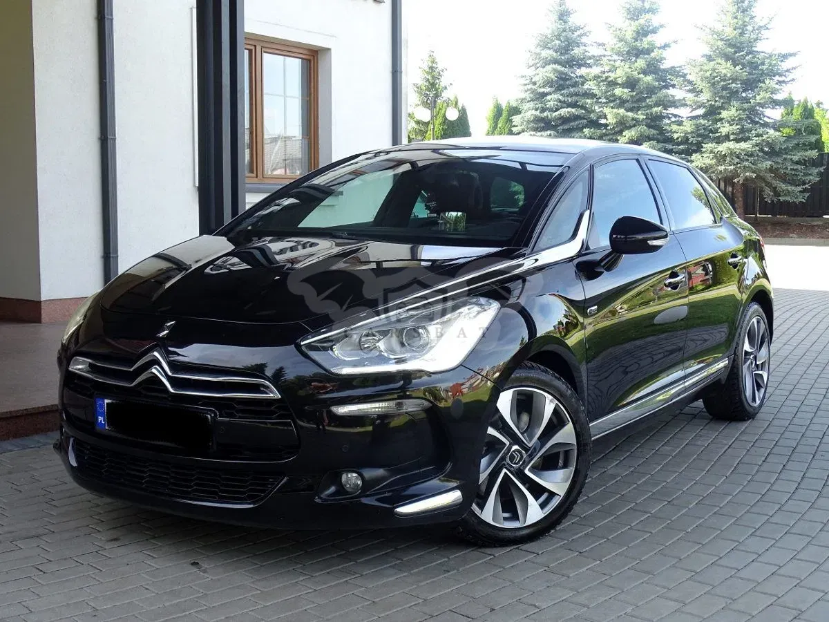 Citroën DS5 Hybrid4 2012