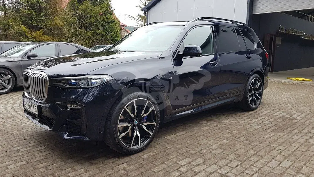 BMW X7 G07 2020