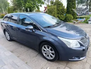 Toyota Avensis III 2.2 D-4D Sol 2009