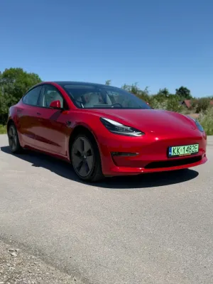 Tesla Model 3 Langstreckenbatterie Allradantrieb Dual Motor 2022