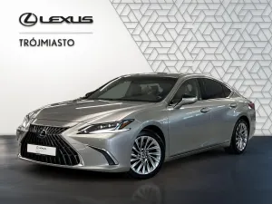 Lexus ES 300h Omotenashi 2022