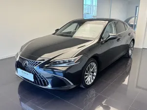 Lexus ES 300h Omotenashi 2024