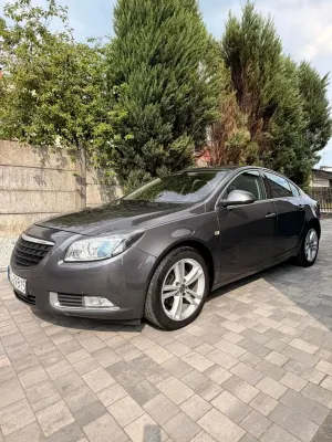 Opel Insignia A 2.0 T Cosmo 4x4 2010