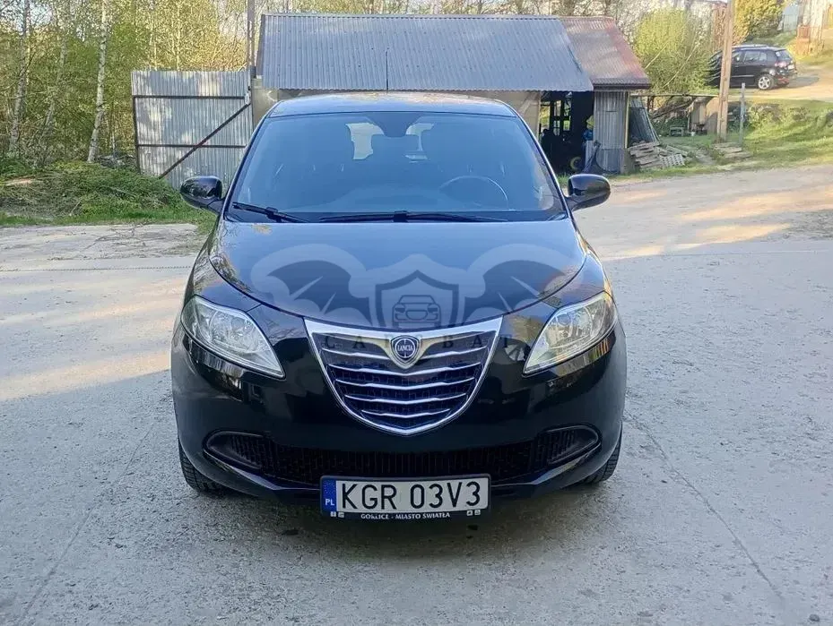 Lancia Ypsilon 1.2 8V Gold 2013