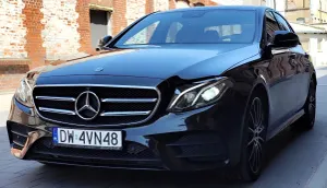 Mercedes-Benz E W213 300 9G-TRONIC AMG Line 2019