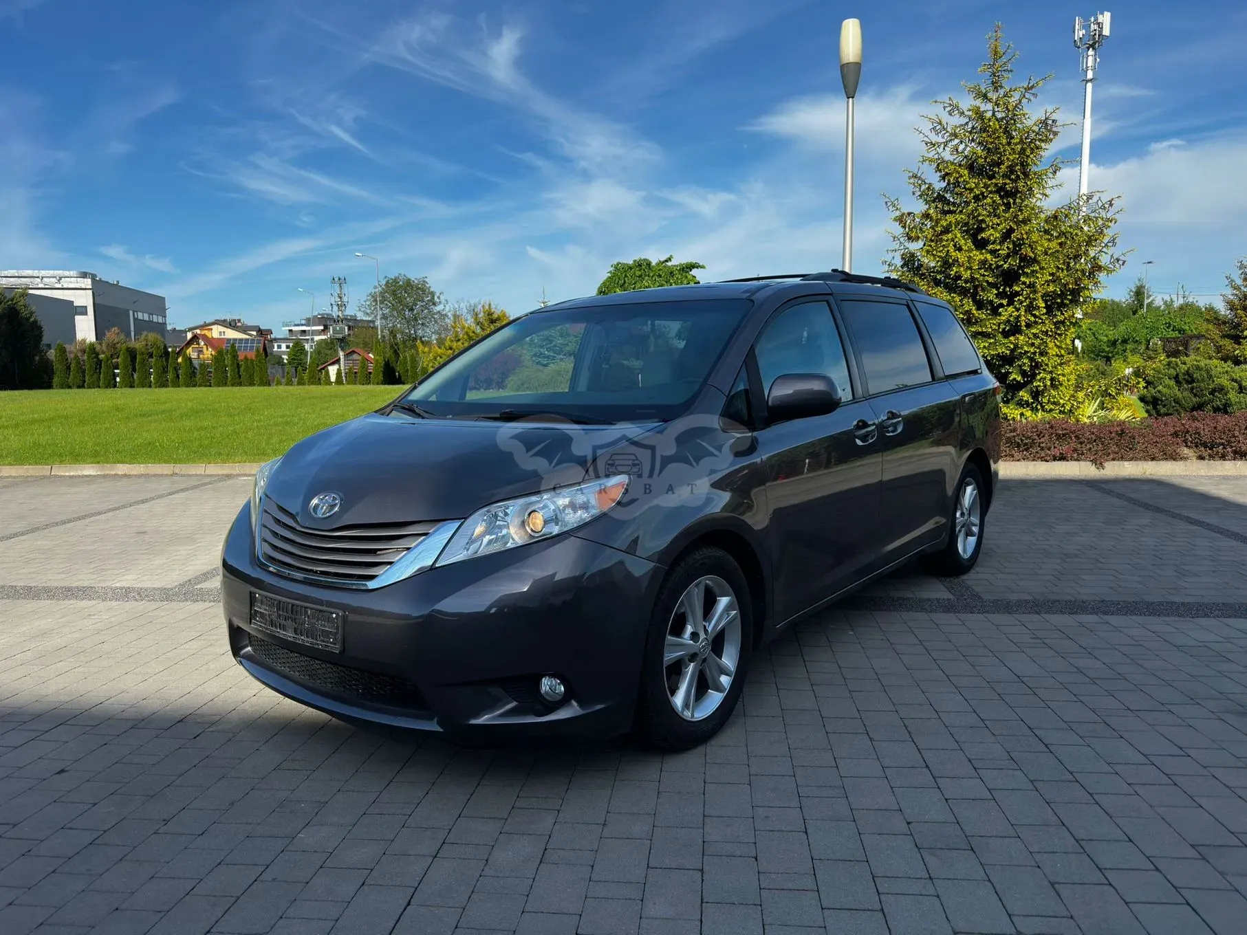 Toyota Sienna 3.5 XLE AWD 2012
