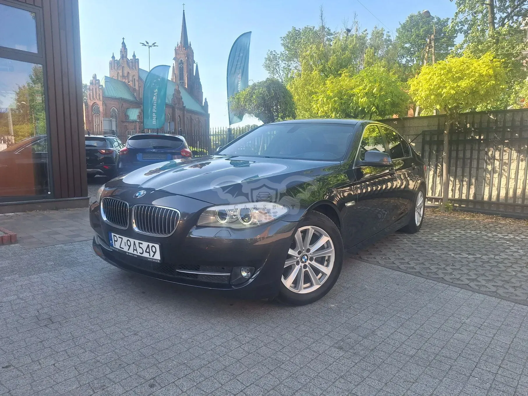 BMW 5 Series F10/F11 520d Sport-Aut BluePerformance 2011