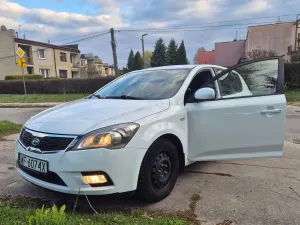 Kia Ceed I 1.4 Comfort + 2010