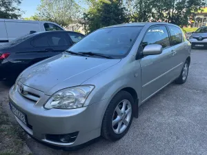 Toyota Corolla Seria E12 1.4 VVT-i 2004
