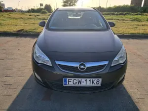 Opel Astra J 1.7 CDTI Sport 2012