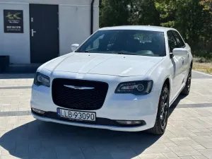Chrysler 300s 2019