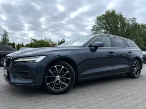 Volvo V60 II (2018- ) B4 B Geartronic Momentum Pro 2021