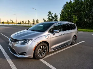 Chrysler Pacifica 2020