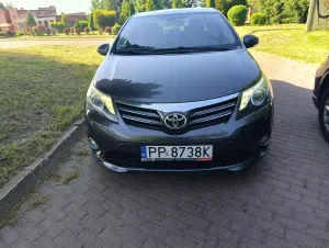 Toyota Avensis III 2.2 D-4D Sol 2013