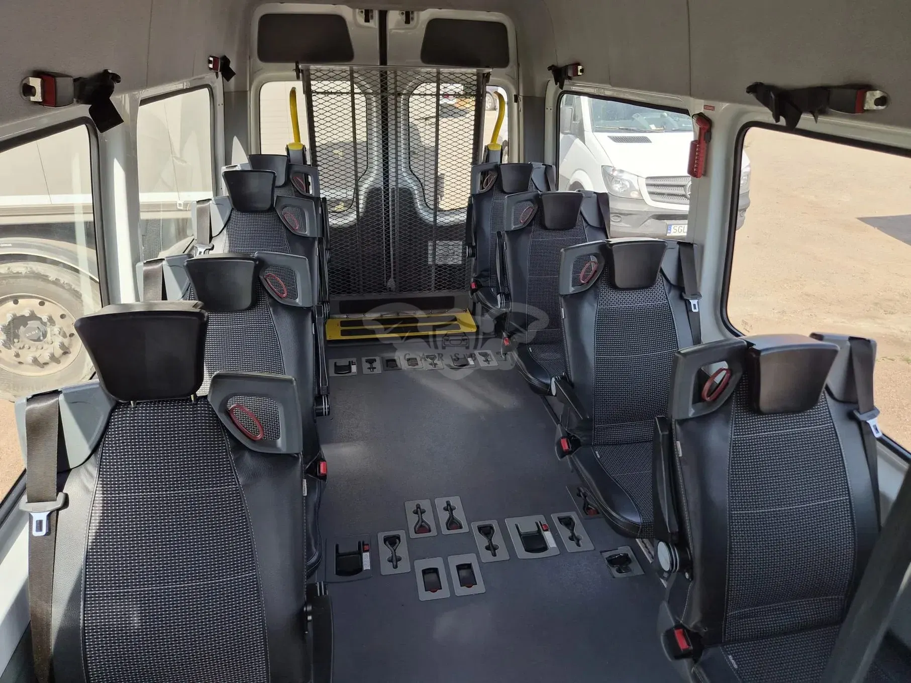 Mercedes-Benz Sprinter III 906.211 7G-TRONIC Plus 2017