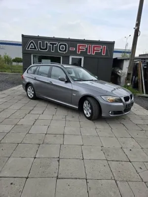 BMW 3 Series E90/E91/E92/E93 320i 2009