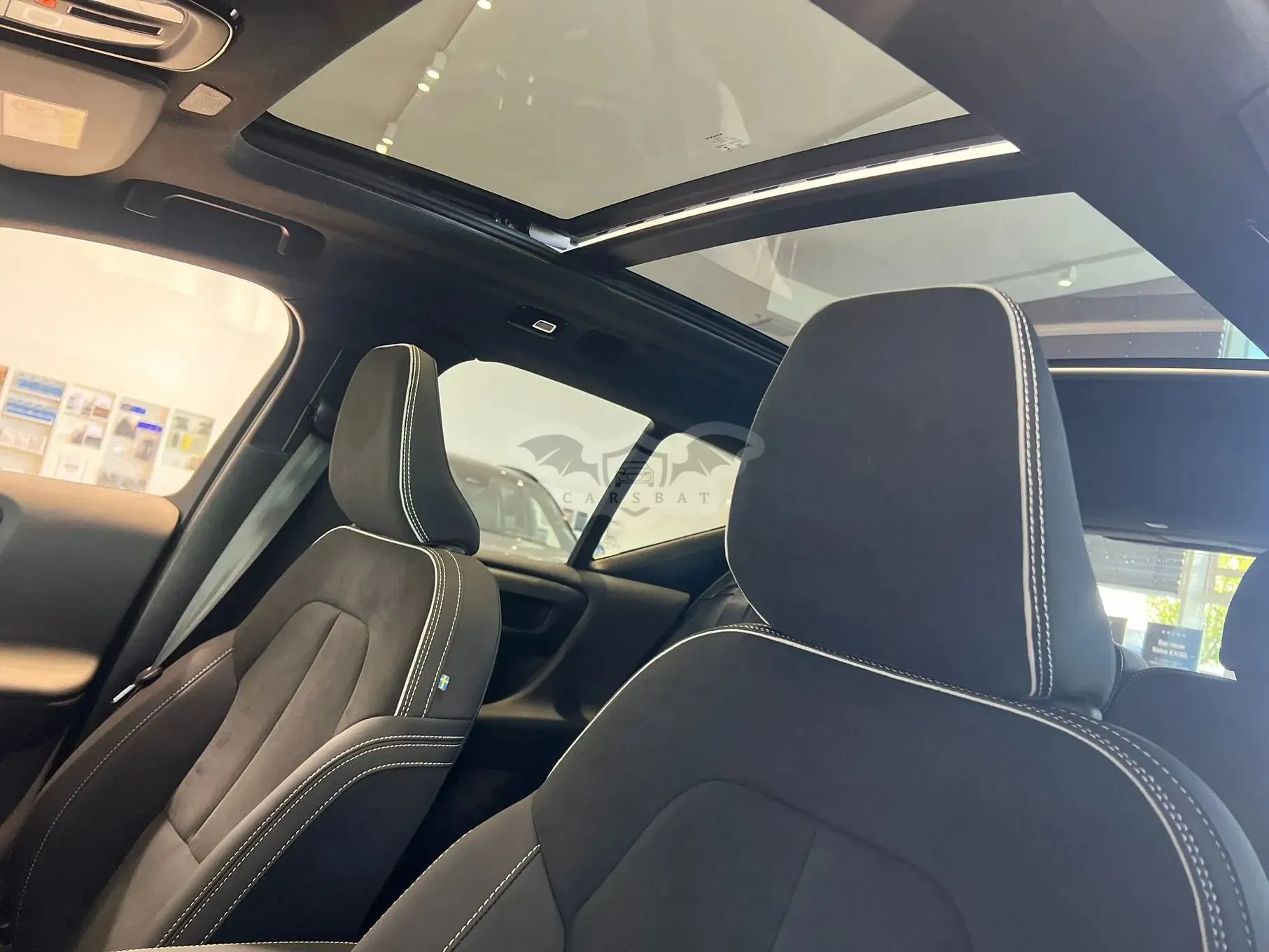 Volvo XC40 B4 B DKG Ultra Black Edition 2025