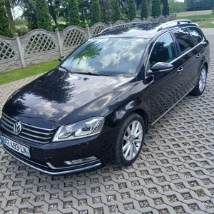 Volkswagen Passat B7 2.0 BlueTDI DSG SCR Business Edition 2012