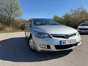 Honda Civic VIII 1.3i-DSI i-VTEC IMA CVT Comfort 2007